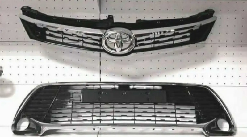 Облицовка и решетка от Toyota Camry 5 Exclusive